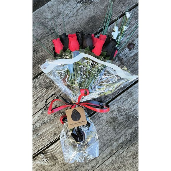 3 Dozen Black and Red Wooden Rose Flower Bouquet. The Original Wooden Rose - Picture 7 of 8